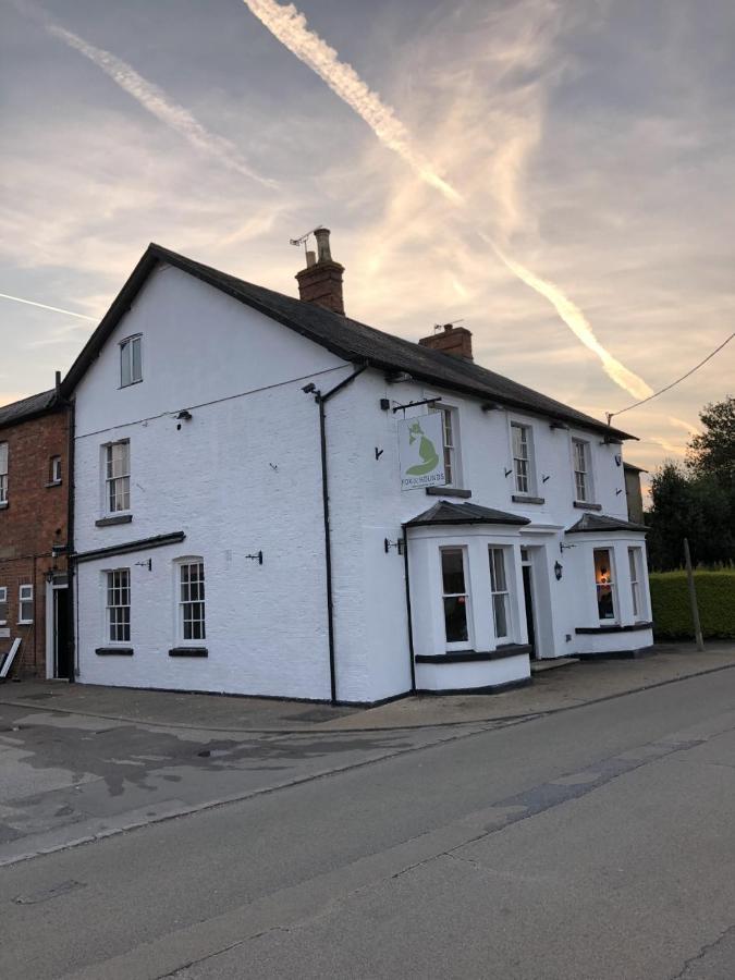 Hotel The Fox And Hounds Whittlebury Exterior foto